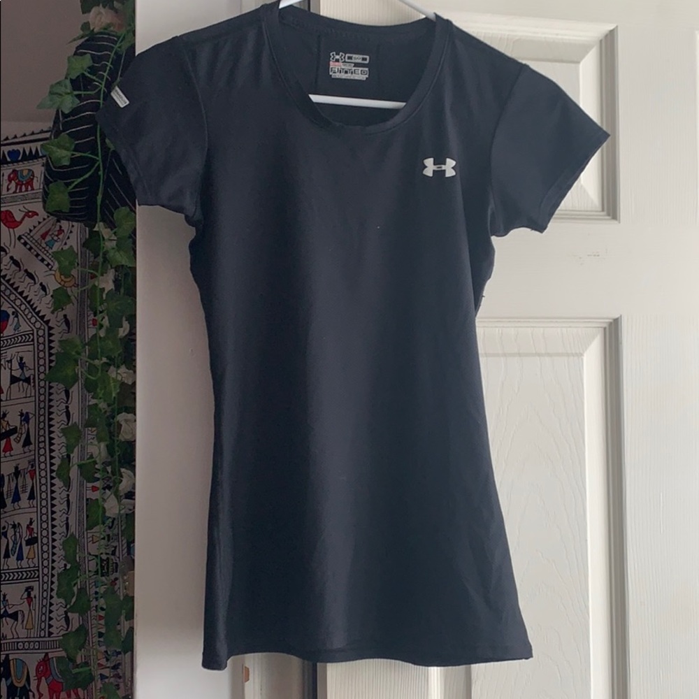 under armor shirt💙💙